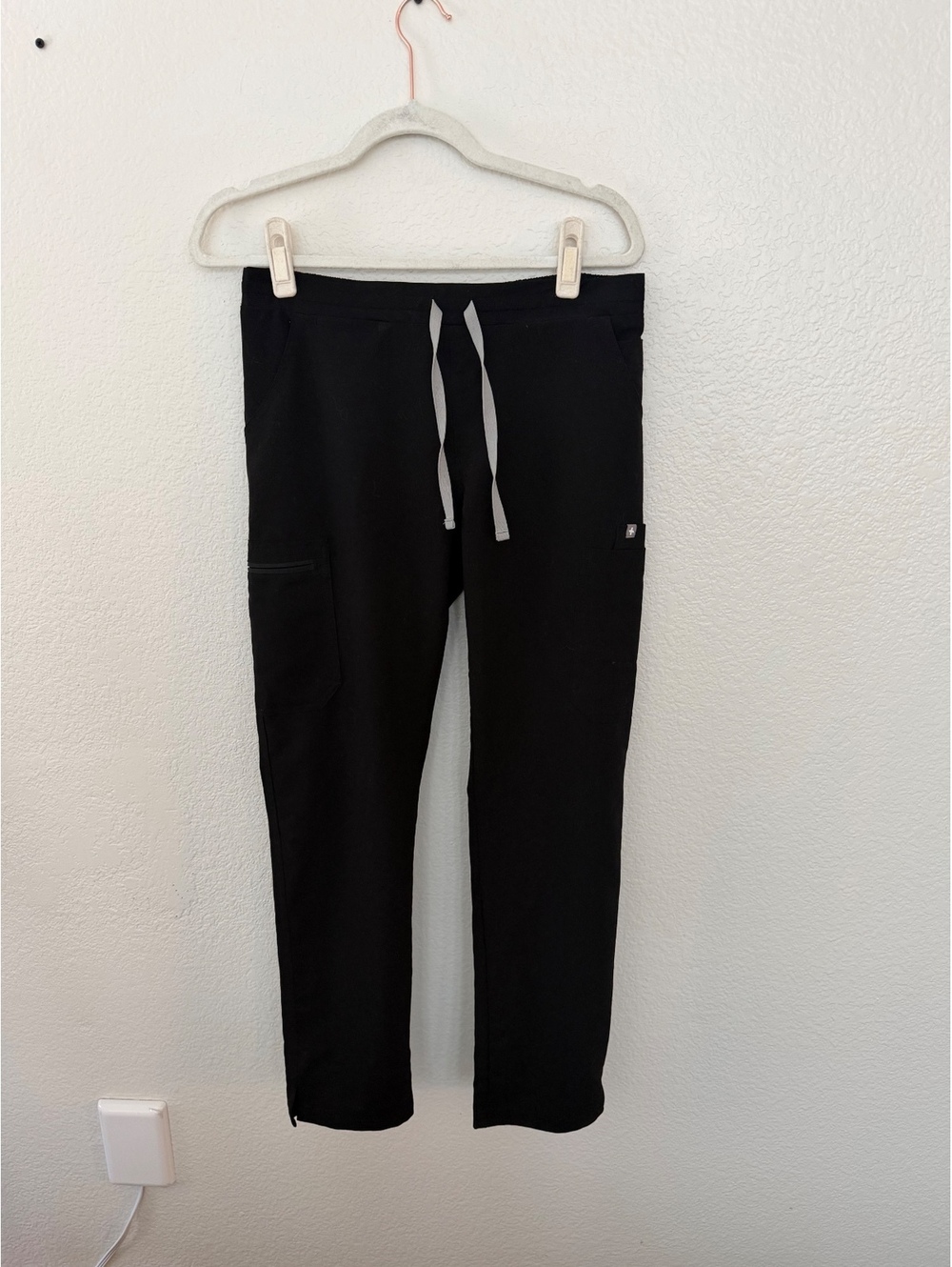 FIGS Black Scrub Pants Size Small yola straight leg pants